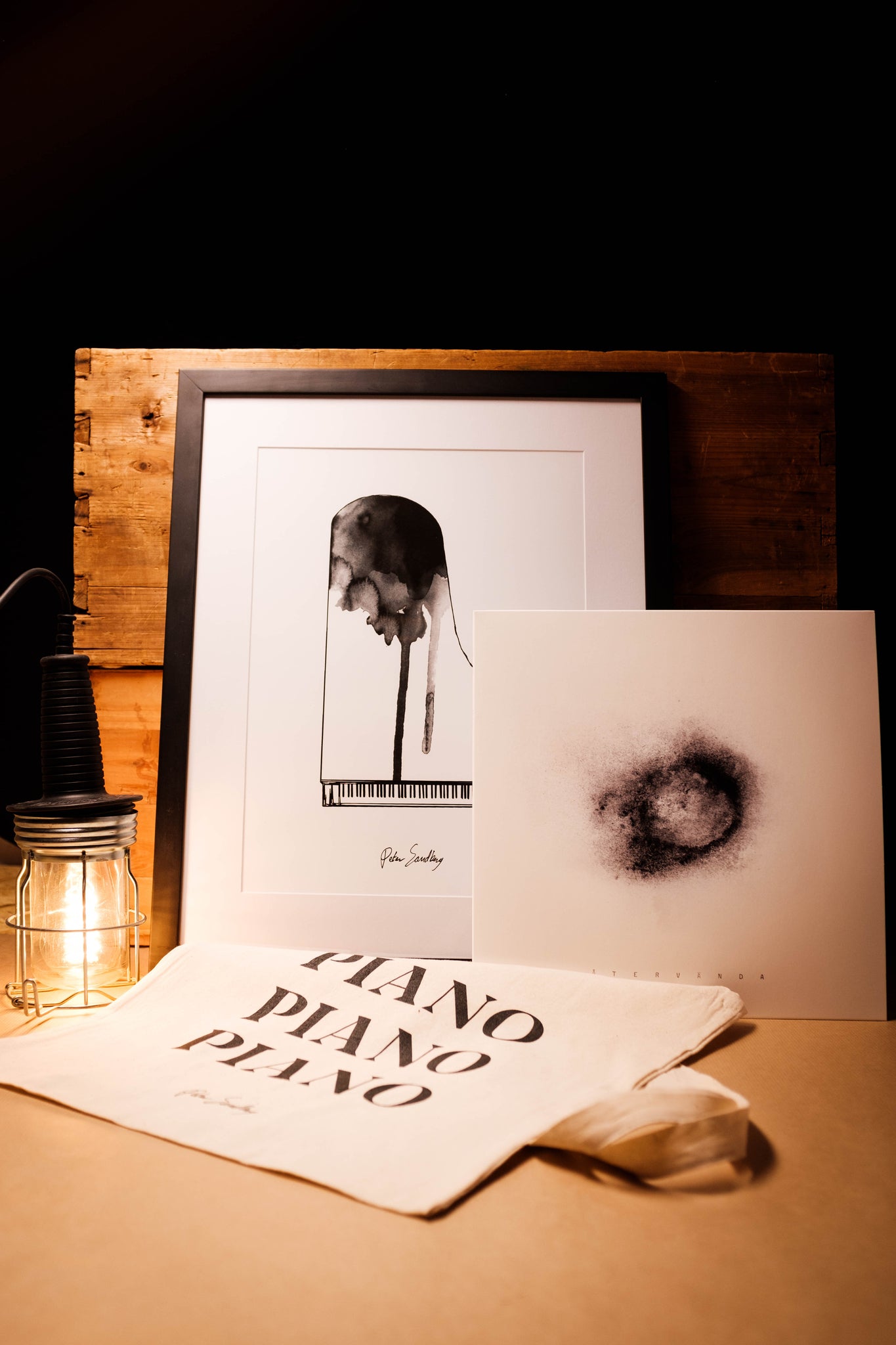 Signed Återvända Vinyl, Piano Tote Bag & Art Print [Limited Edition] –  Peter Sandberg